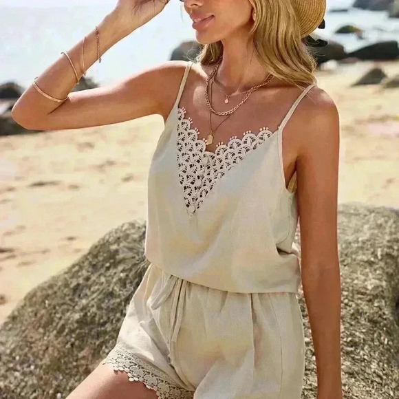 Camel Casual Women's Summer Beach Vacation Style Contrasting Lace Halter Top - Picture 3 of 4